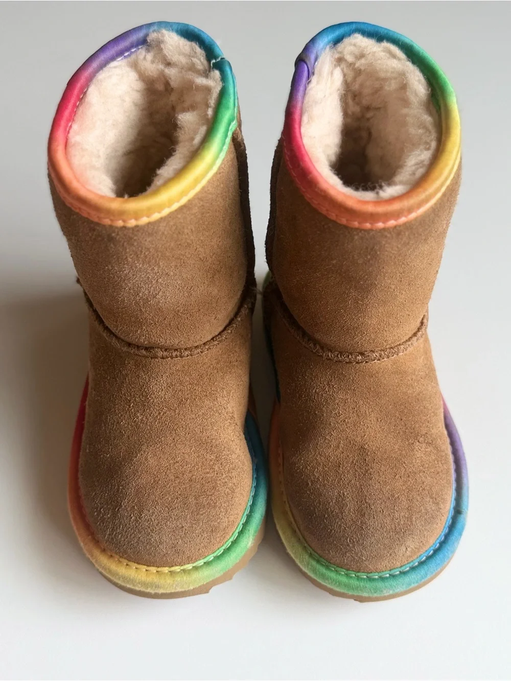 UGG Classic Short II Rainbow Trim Chestnut Boots Toddler Girls Size 7